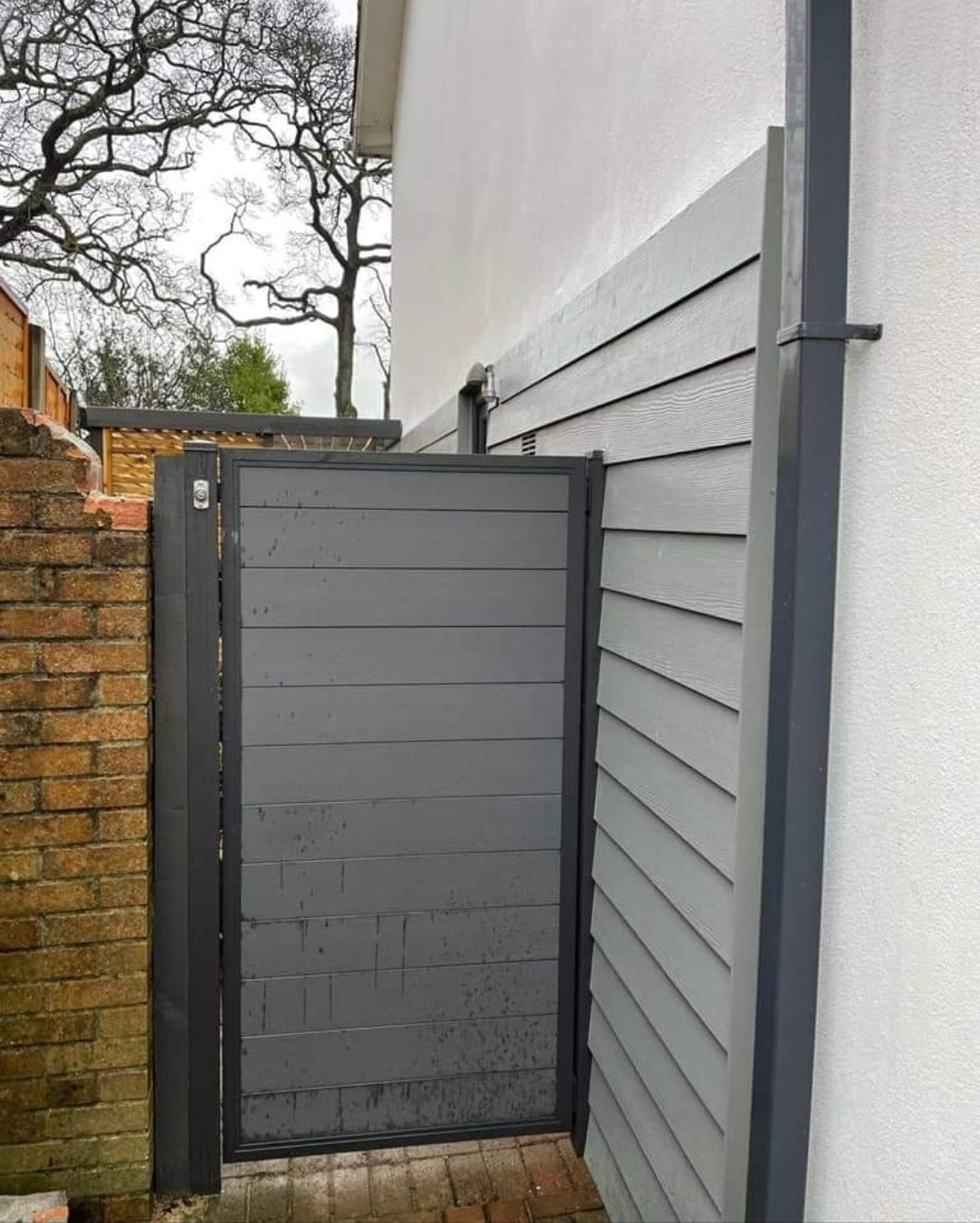 Farmer Bob's Parts Grain Gate 9 X 18 Door Opening With 1 Mounting Lip – D918