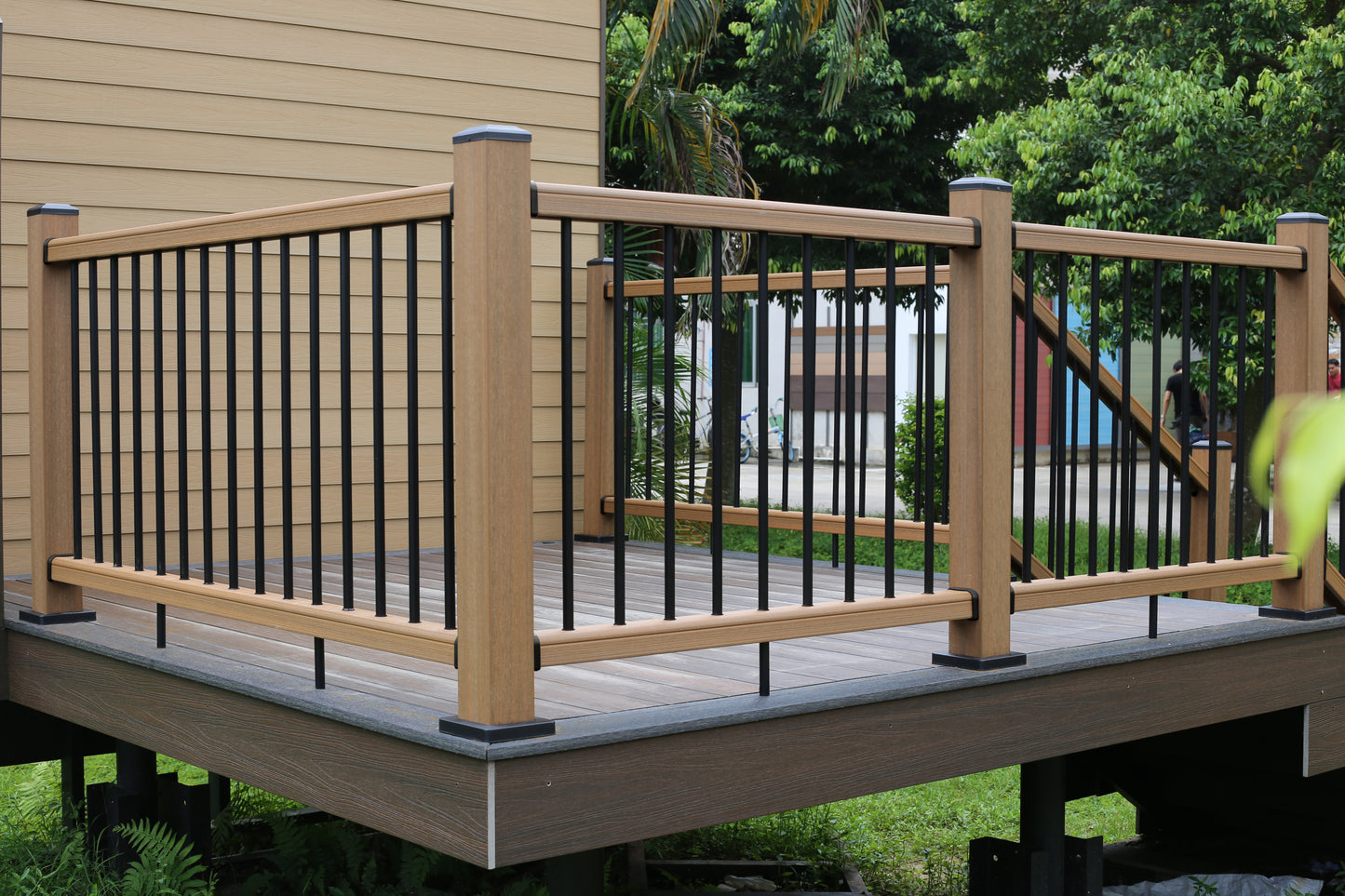 NewTechWood Ultrashield Naturale Railing & Accessories