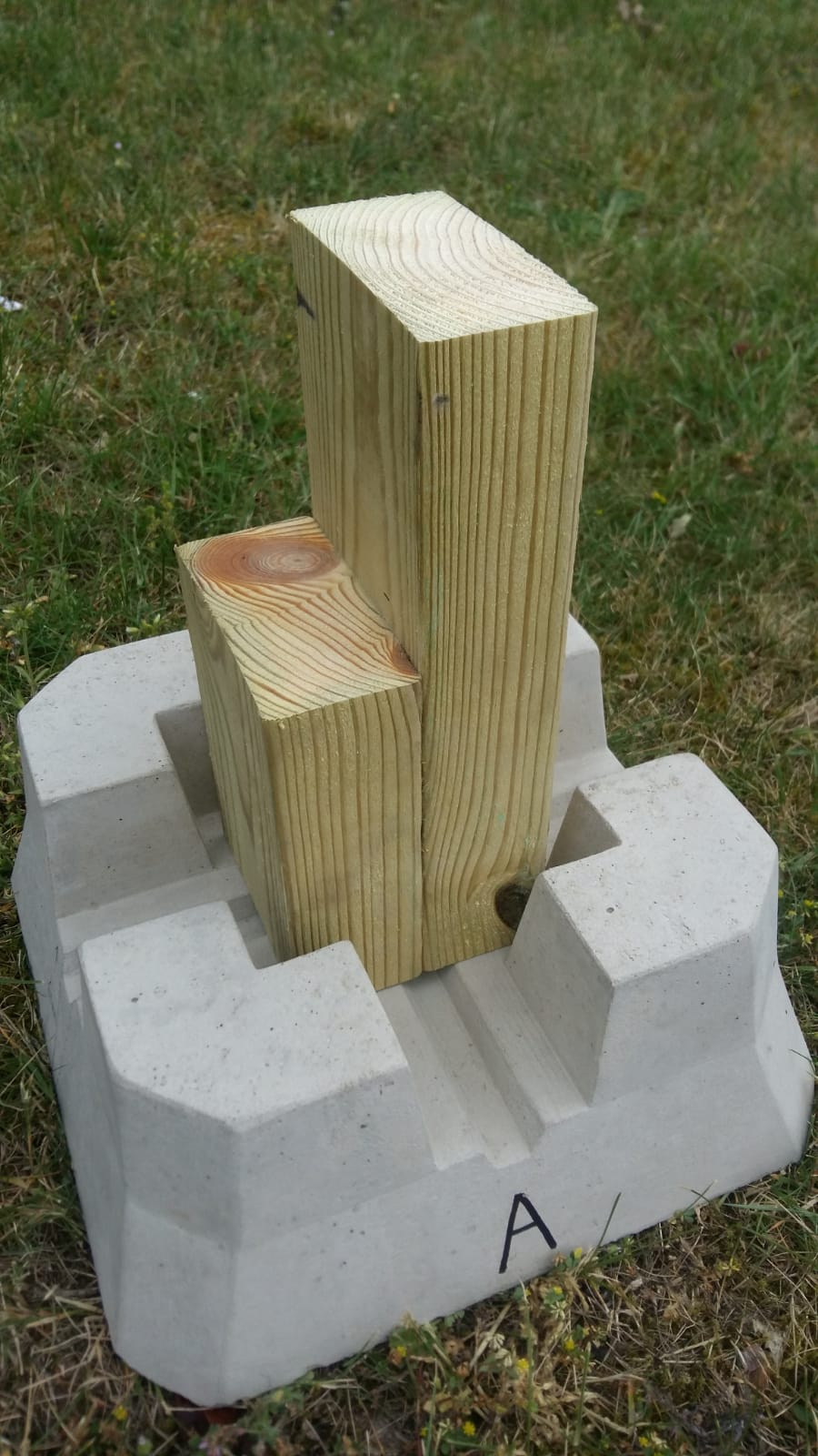 Standard Decking Block (Wrekin Concrete)