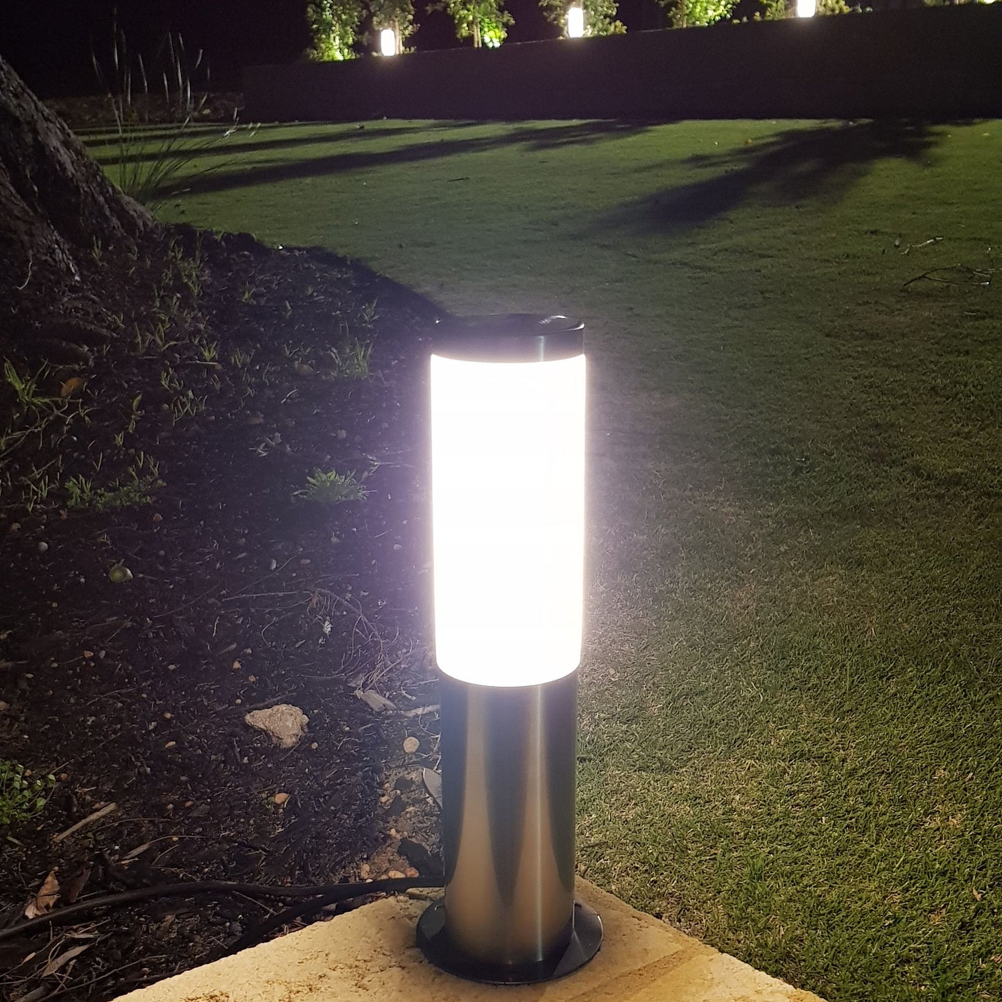 ELLUMIÈRE Stainless Steel Outdoor Low Voltage LED Bollard Light 3W