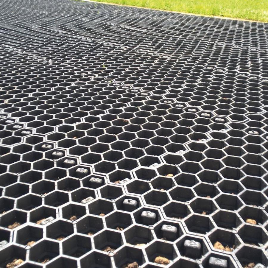 Hahn Paddock Slab – Luxury Lawns Artificial Grass